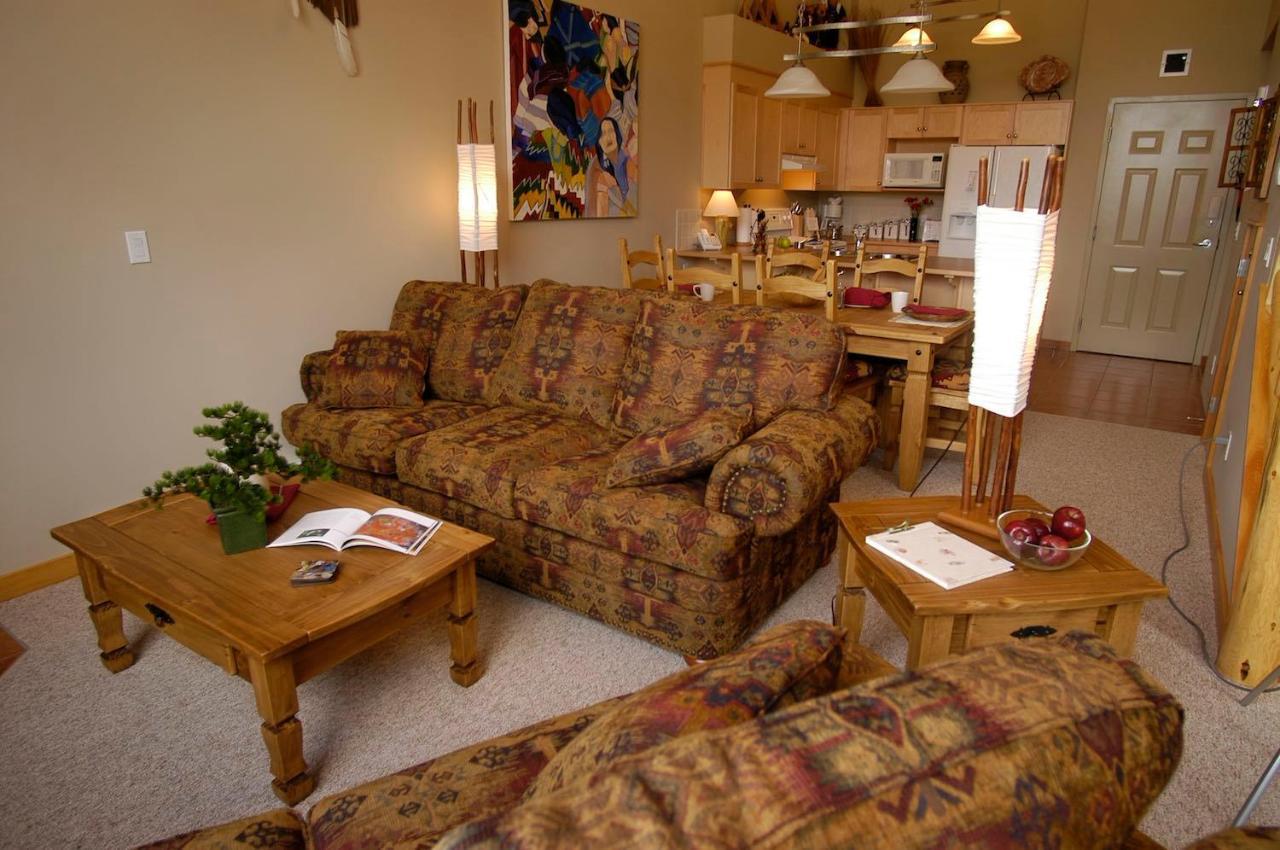 קאנמור Apartment 406, Indigenous Artefacts מראה חיצוני תמונה